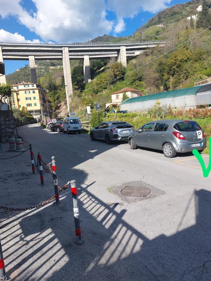 Camera Privata Nell'Appartamento In Zona Residenziale Con 2 Piscine Rapallo Bagian luar foto