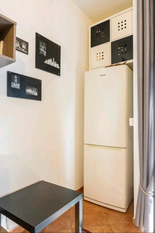 Camera Privata Nell'Appartamento In Zona Residenziale Con 2 Piscine Rapallo Bagian luar foto